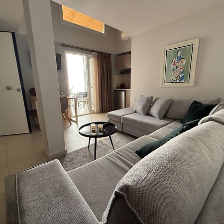 Stylish Studio Apartment - 8F House กาลามาตา ภายนอก รูปภาพ